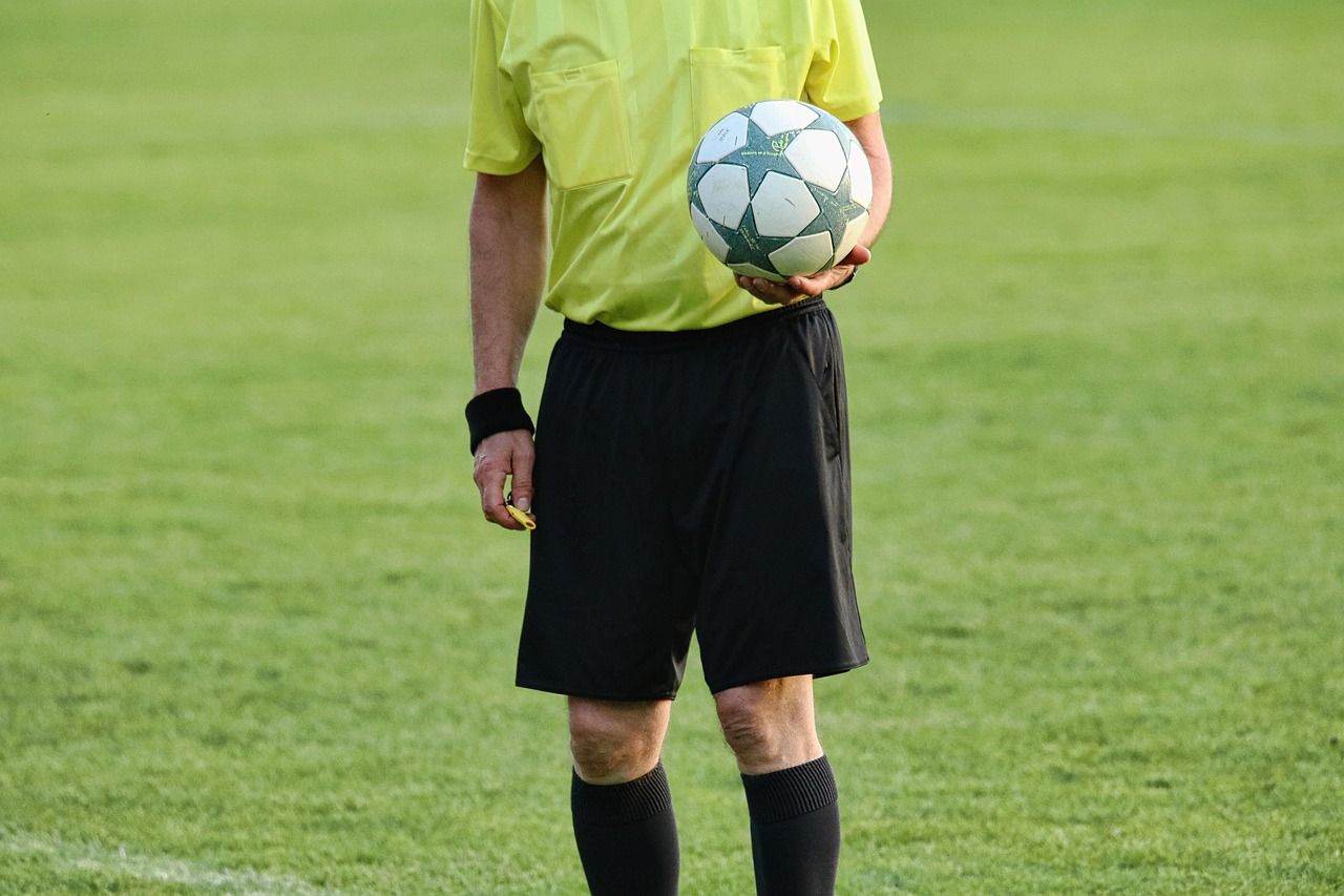 Dario Bel va arbitra meciul Universitatea Craiova - FSV Mainz, din Conference League